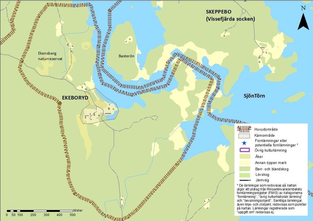 EKEBORYD Klass 3 Skogslandets jordbruk: Öppet odlingslandskap, med anor från 1600-talet, orienterat utefter sjön Törn. Vackert läge vid sjön, med stort inslag av lövträd.
