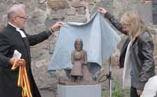 Dalby kyrkas 950-årsjubileum Med stor glädje och med mycket god uppslutning har vi under hösten firat vår kyrkas 950-årsjubileum.