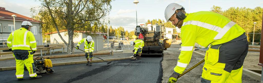 Delårsrapport 1 januari 30 september 1 juli 30 september Orderingång 1 153 (1 739) Nettoomsättning 2 207 (1 962) Rörelseresultat 147 (53) Resultat efter skatt 125 (46) Operativt kassaflöde -393