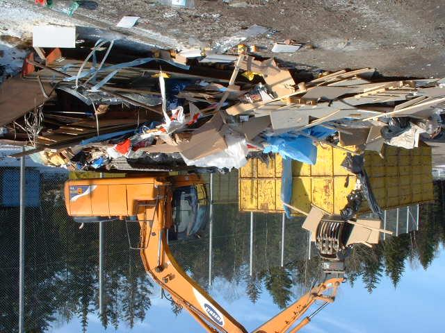 Denna optimerade sortering under steg 2 gjordes för både sådant sorterbart avfall som normalt körs till sorteringsplattan och avfall som normalt klassas som deponirest och körs direkt till deponi,