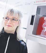 Sjuksköterskorna Anna Åström och Anna Alm Andersson kommer att hålla kurser i HLR i hela länet. Har man gått en kurs är man mer benägen att påbörja hjärtoch lungräddning.