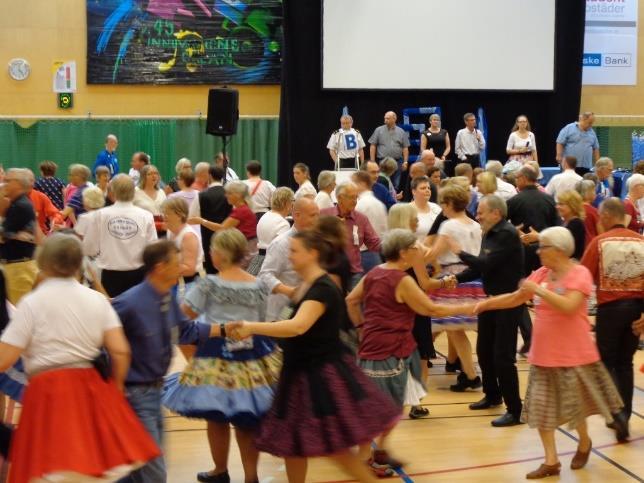 Från klubben kom förutom Brenda och mig också Maj-Britt, Ingvar, Ann, Hasse och Ann-Mari och naturligtvis Sven. Britta och Eva tog tåget ner för att vara med en av dagarna.