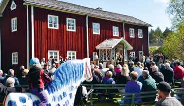 Få en förnimmelse av dåtidens hårda och riskfyllda arbete i den orörda gruvmiljön från