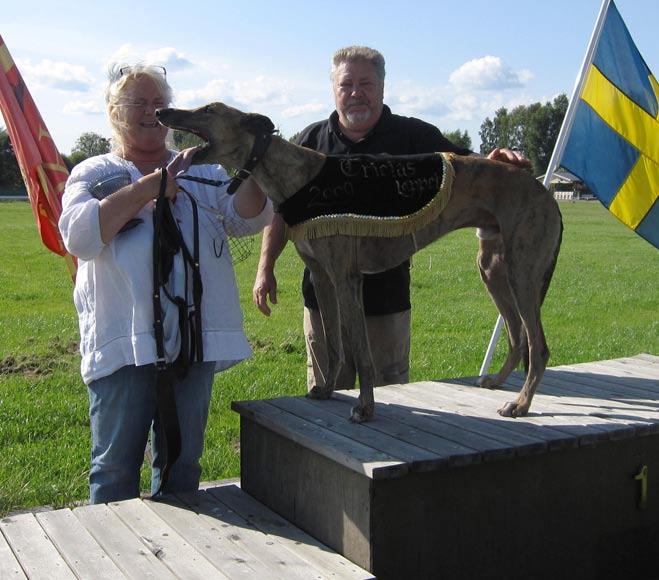 ningslopp som bestod av fyra italienska vinthundar. Emin cup (G) vanns av Beretta. Emin cup (W) vann Vilma. Team Norway (G) vanns av Surprice. I ett lopp över 480 m fick vi se en pigg sjuåring.