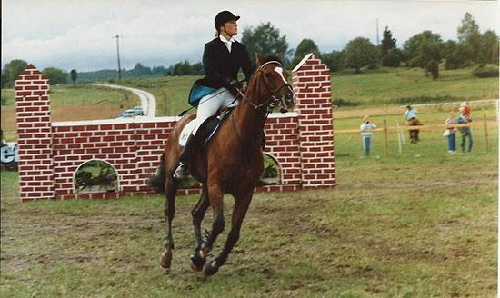 Samma år genomförde klubben det första SM:et för ryttare med funktionsnedsättning. 1988 genomförde vi junior SM i hoppning.