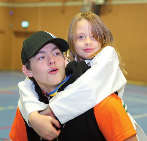 Men ibland blir man glatt överraskad, när jag kommer till dojon står det en lastbil utanför och inne på dojon så var fullt med folk.
