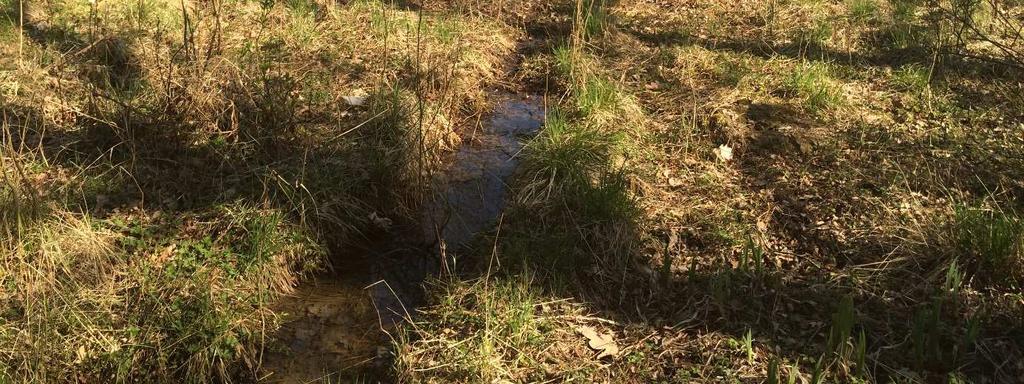 3 Flödesberäkning Dagvattenflöden för delområden med olika markanvändning har beräknats med rationella metoden enligt sambandet: =( ) (Ekvation 1) där Q dim är flödet (liter/sekund) från ett