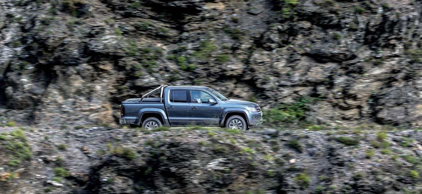 En Amarok Ultimate har nämligen polerade 19-tumsfälgarna i aluminium. I stället har den 17 tum höga fälgar försedda med grova General Grabber-däck.