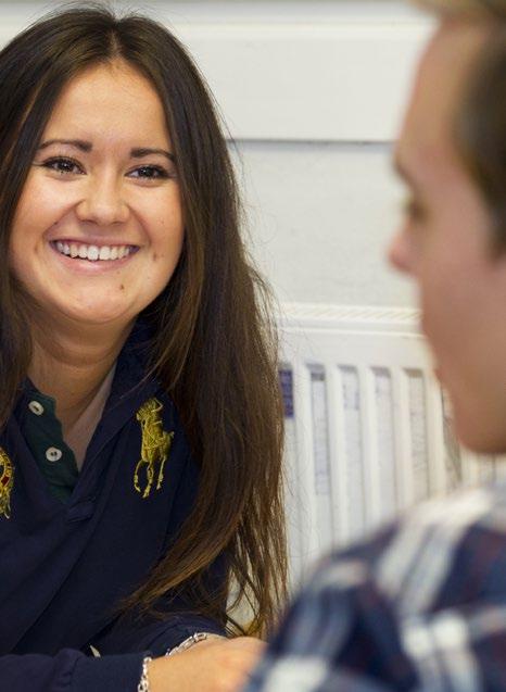 HANDBOK I HANDLEDNING WEBBUTBILDNING Grunden i webbutbildningen består av nio korta moduler. De inne håller ledarskap, coachning, lärande, företagskultur och arbetsmiljö.