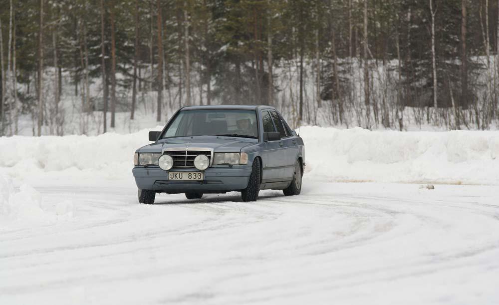 Den rutinerade rallyföraren Curt Jonsson letar utan större resultat fäste