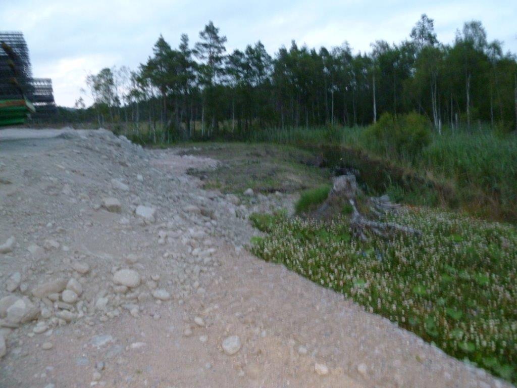 Avspolade fordon 2013-07-16, Noterades att betongutfyllnaderna som vi sett 2013-06-03 vid