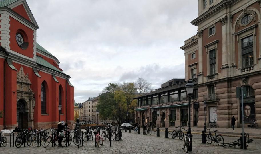 Sida 7 (13) Del av fasad mot Jakobs torg. Markägoförhållanden Fastigheten Norrström 2 ägs av Statens fastighetsverk.