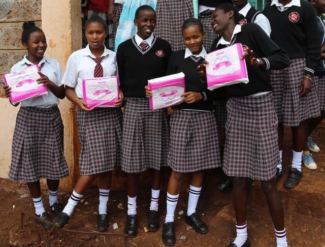 EVENT OCH INSAMLINGAR Insamlings-kampanj för tjejerna Under mars månad var det en insamlingskampanj för tjejerna på Kenswed! Totalt kom det in 20 000kr, vilket även var målet.