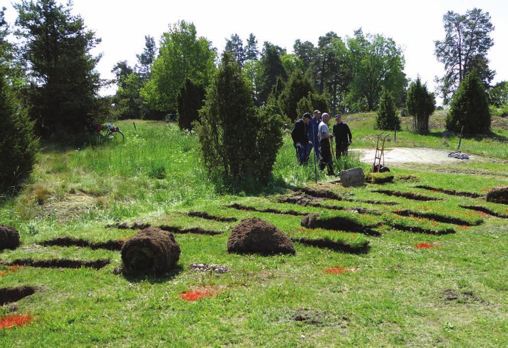 Inledning Upplandsstiftelsen arbetade under våren 2016 med en ny ledsträckning för Upplandsleden genom Hemsta naturreservat.