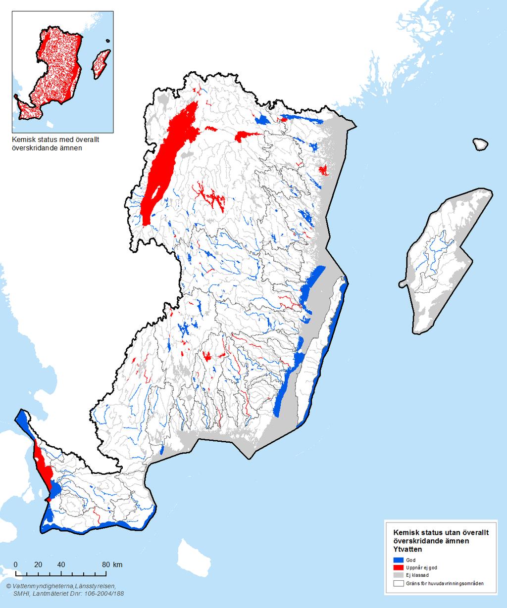 Karta 2.10. Kemisk status i Södra Östersjöns vattendistrikt, då kvicksilver och PBDE har uteslutits ur bedömningen. Infällt i bilden finns karta på kemiska statusen med kvicksilver och PBDE.