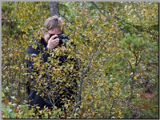 Restad Fotoklubb Den 22 september 2009 träffades tre grannar i den lilla bondbyn Restad (Norrköpings kommun) med sina systemkameror för en liten utflykt i grannskapet.