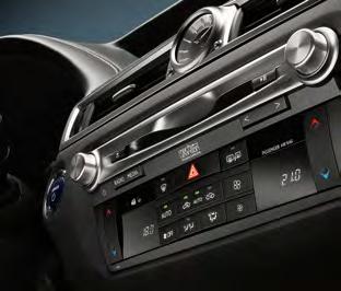 AVANCERAD TEKNIK ADAPTIV FJÄDRING Lexus system för adaptiv fjädring kontrollerar intelligent de dämpande krafterna vid varje hjul, som svar på både vägbana och
