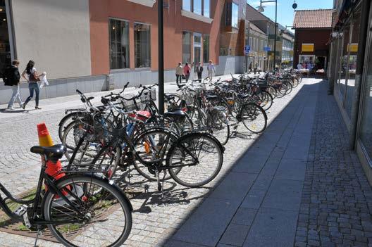 2.1 Cykelparkeringsbehov vid detaljplaner och bygglov Kommunen anger som riktlinje ett behov av två cykelparkeringar per bostad vid upprättande av en ny detaljplan.