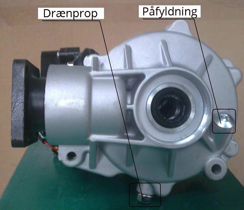 Dräneringsprop 1. Ta bort dräneringsproppen, Samla upp oljan och lämna in den till närmaste återvinningscentral. 2.