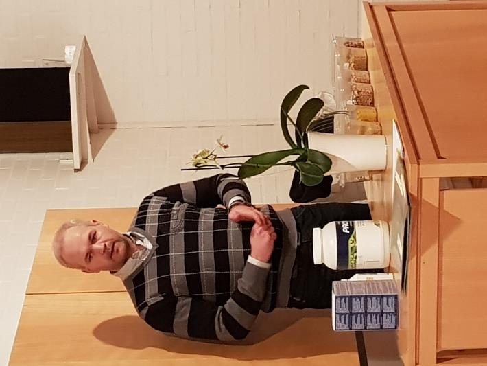 Verksamhetsberättelser Föreläsare: Roger Pålsson, ÖFF Tema: Häckningsförberedelser Medlemsmöte 2018-03-11 Roger Pålsson var dagens talare och han berättade om sin uppfödning och hur han gör inför