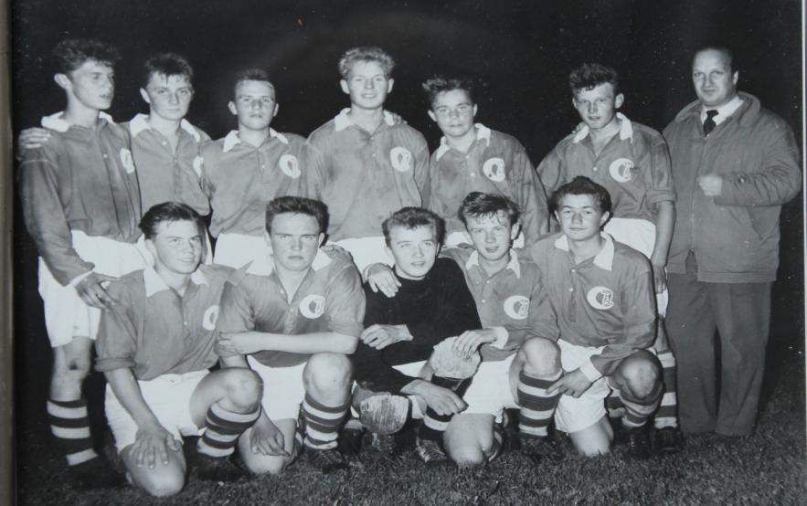 D.M. För Juniorer. 1957. Grupp 2.