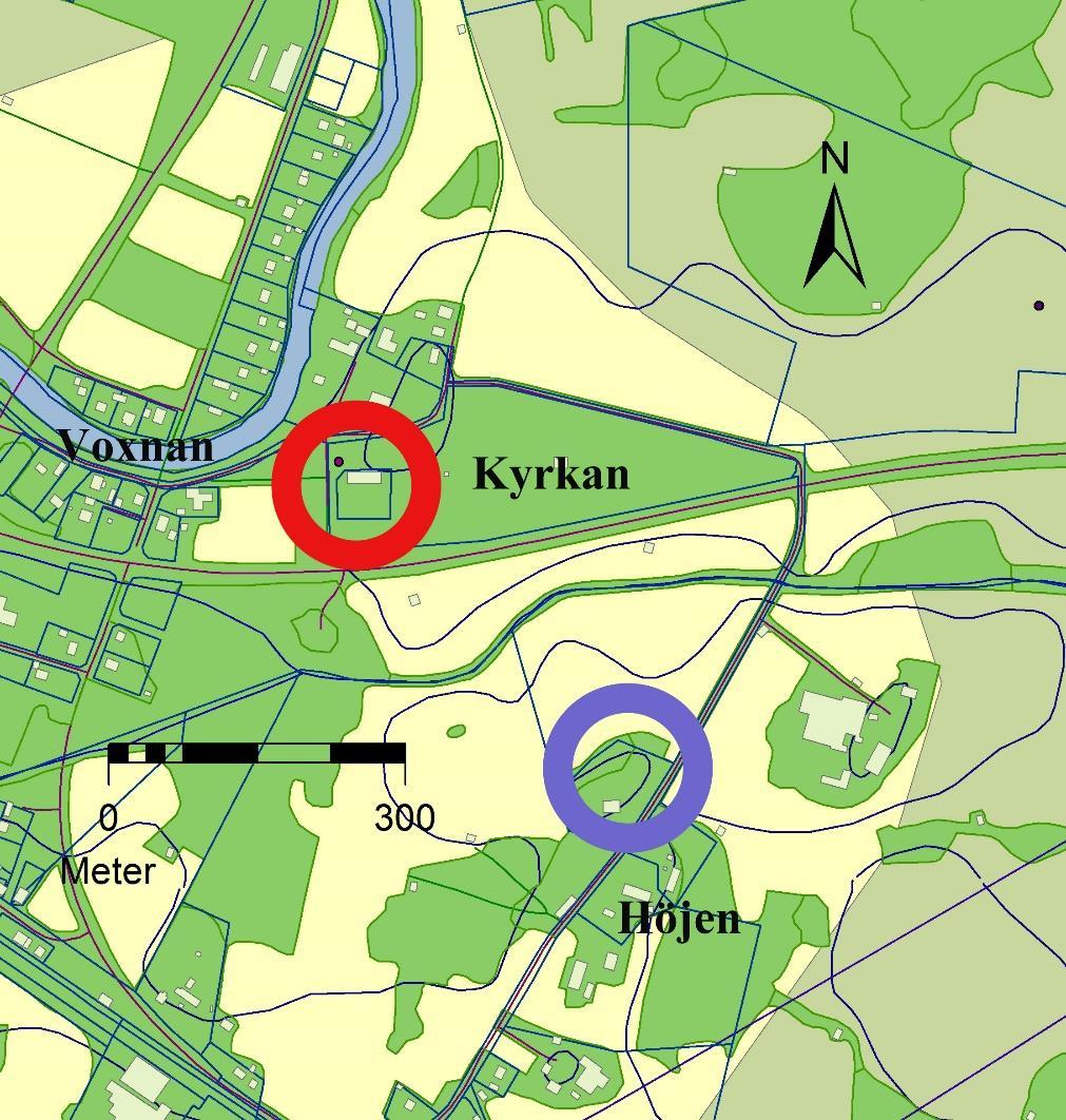 Figur 3. Ovanåkers kyrka med klockstapeln vid Voxna älv markerade med en röd cirkel. Den plats minnesstenen flyttats från är markerad med en blå cirkel.