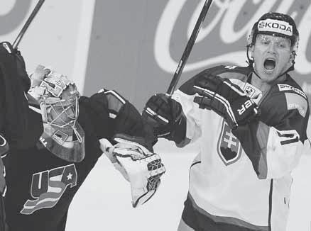www.sport.sk HOKEJ 3 DNES V BRATISLAVE o 19.00 h exhibícia slovenskej reprezentácie pred ZOH proti výberu extraligy Vedenie zámorskej NHL vyhlásilo, že ak by sa do 9.