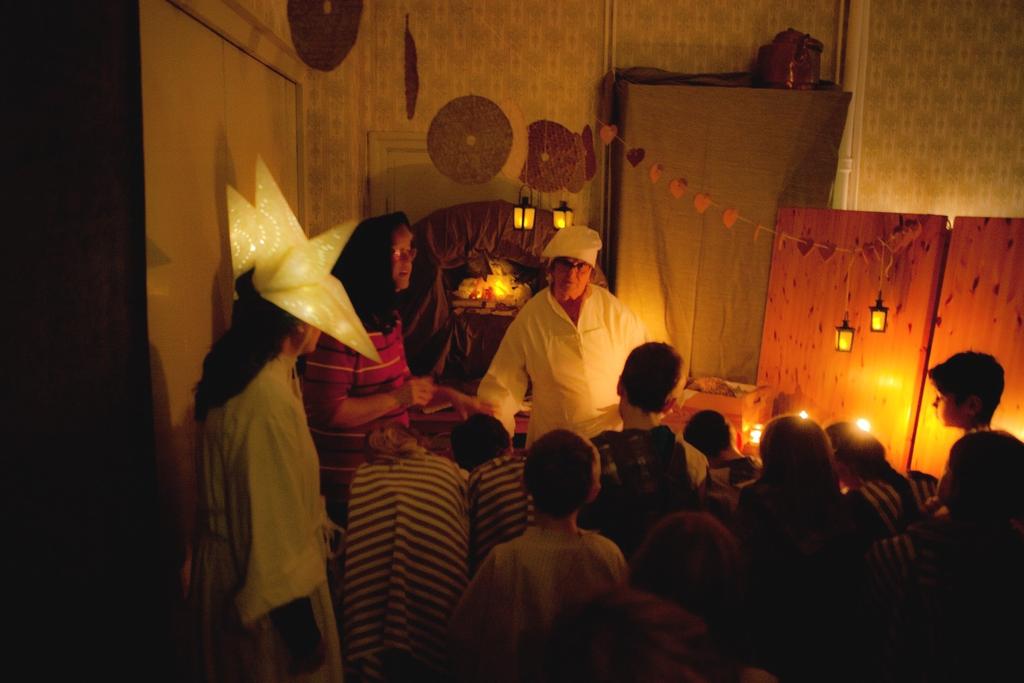 En magisk vandring i Jesu tid. Två gånger om året förvandlas Klinte församlingshem till en teater.