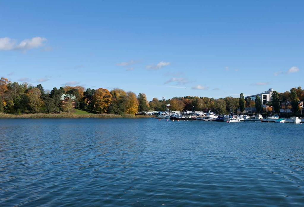 12 Vy från stranden på