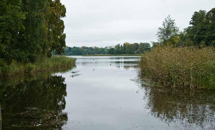16 Landskapsvärden Brunnsvikens vattenrum och parklandskap Vattenrummet är ett bärande element i Brunnsvikens parklandskap och det som är förutsättningen för utblickarna från Haga mot Bellevue,
