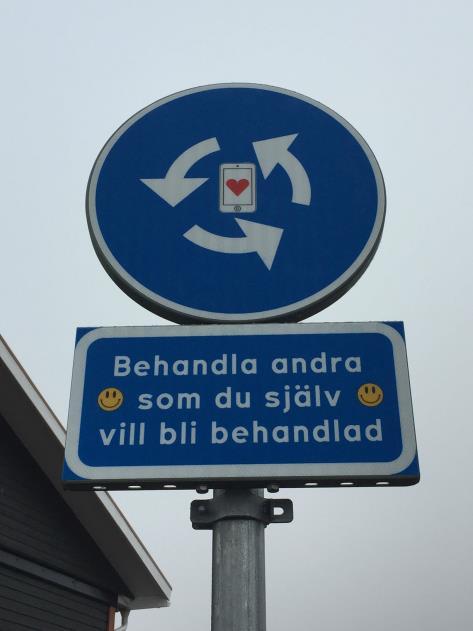 har insyn i kommunikationen. Eleverna önskar veta vilka de två pedagogerna som skolan har utsett är.