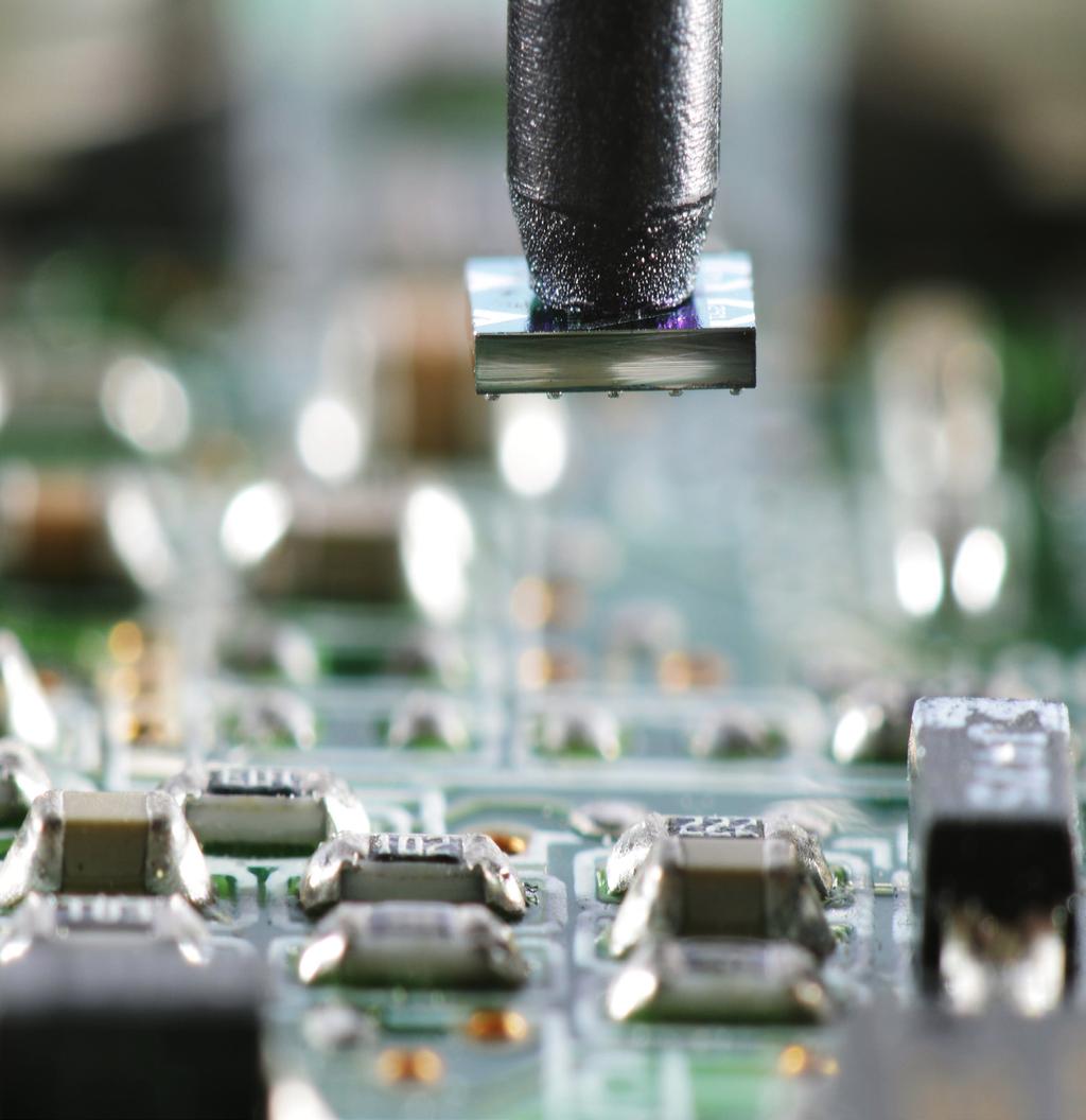 Tillverkning Ytmonterade komponenter (SMT) blir mer och mer vanliga och en allt större del av elektroniken baseras idag på dessa.