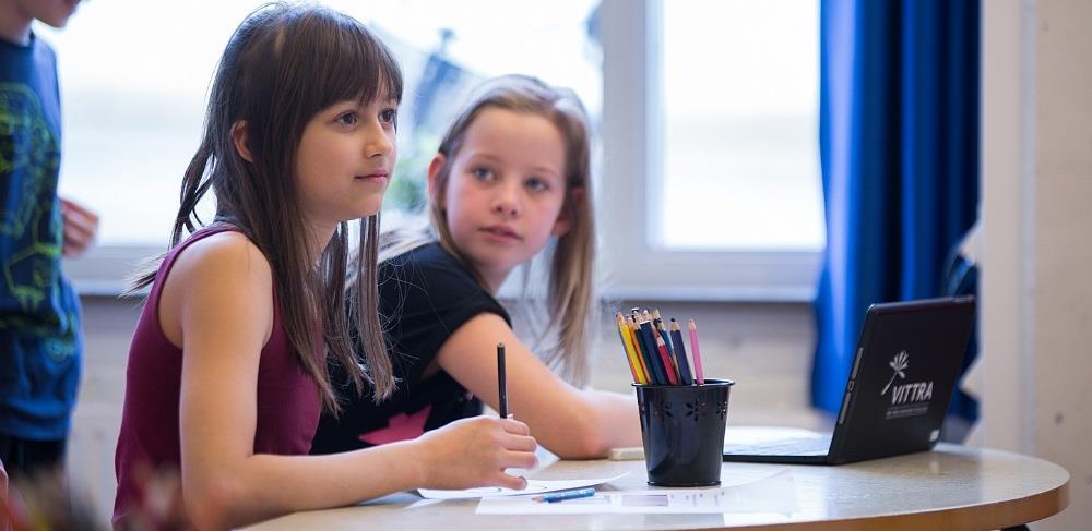26. Matråd Låt skolpersonal, föräldrar, kökspersonal och elever tillsammans verka i ett matråd/hälsoråd för att stimulera till ett gemensamt engagemang i att utforma en bra skollunch för alla skolans