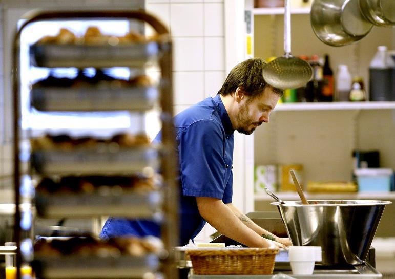 1. Så kan riktlinjerna användas Riktlinjer - ett hjälpmedel för en bra skollunch. Bra matvanor är en förutsättning för att må bra, växa, utvecklas samt orka koncentrera sig i skolan.