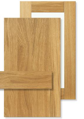 Lucka Agnes Målad lucka av 16 mm MDF-board med frästa spår. Finns i alla kulörer mot kulörtillägg. Finns också i vitrin med klarglas.
