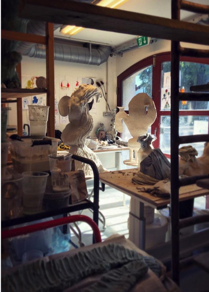 Guldagergaard är ett internationellt keramiskt forskningscentrum för professionella konstnärer med syftet att främja keramik som konstform och att bidra till internationella nätverk mellan konstnärer.