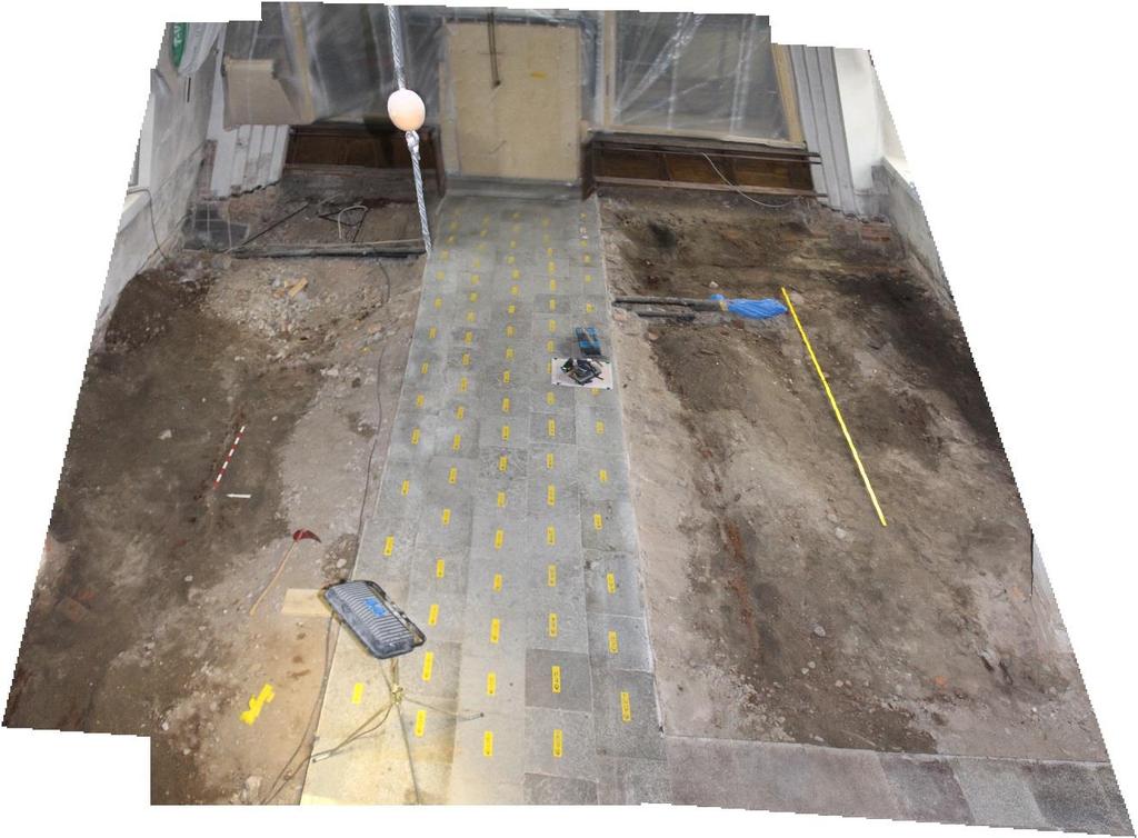 Undersökningsresultat 2017 års schaktningsövervakning 2017 års schaktningsövervakning företogs i kyrkans långhus, inom ett cirka 190 m 2 stort. Koret omfattades inte av golvbytet.