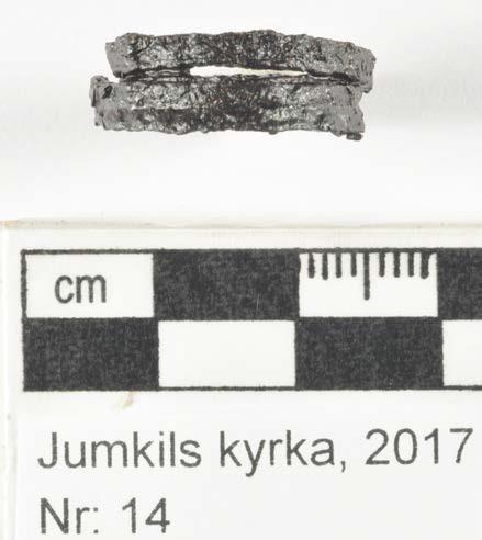 Behandlingen avslutas med att en ytbehandling läggs i form av Dinitrolpasta som penslas över