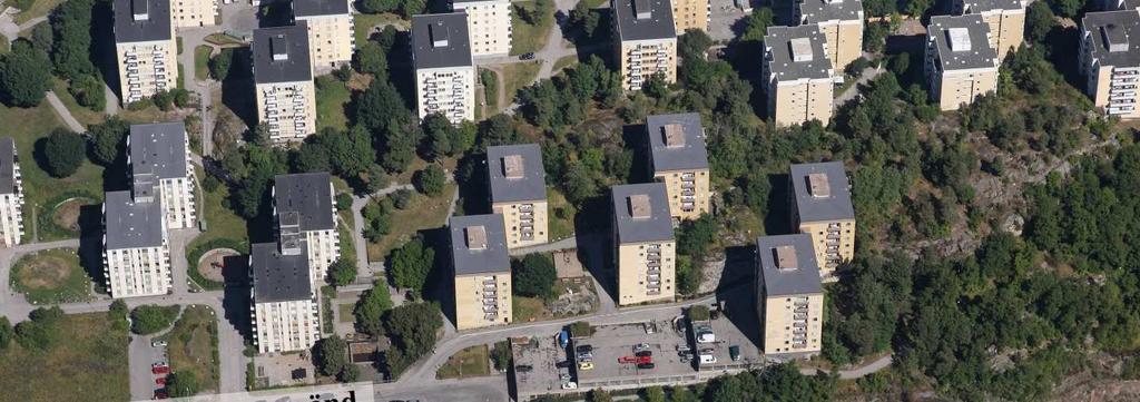 Sida 6 (15) sammankopplades två och två, med viss förskjutning i sidled. Placeringen av punkthusen i landskapet sågs av planförfattarna som ett sätt att hantera den kuperade terrängen i stadsdelen.