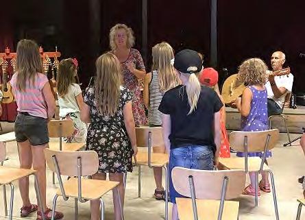 Samtidigt med de olika musikaliska aktiviteterna under dagen, höll även Hemslöjden öppet för besökare och Norra Bergets olika matstugor likaså.