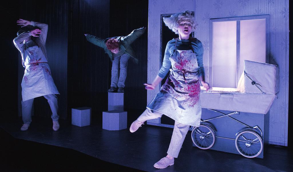 En teaterföreställning är ingen bio, allt händer här och nu, tänk vad häftigt! VÄLKOMMEN! Vi på Regionteatern och Byteatern hälsar dig och din grupp varmt välkomna till föreställningen Bortbytingen.