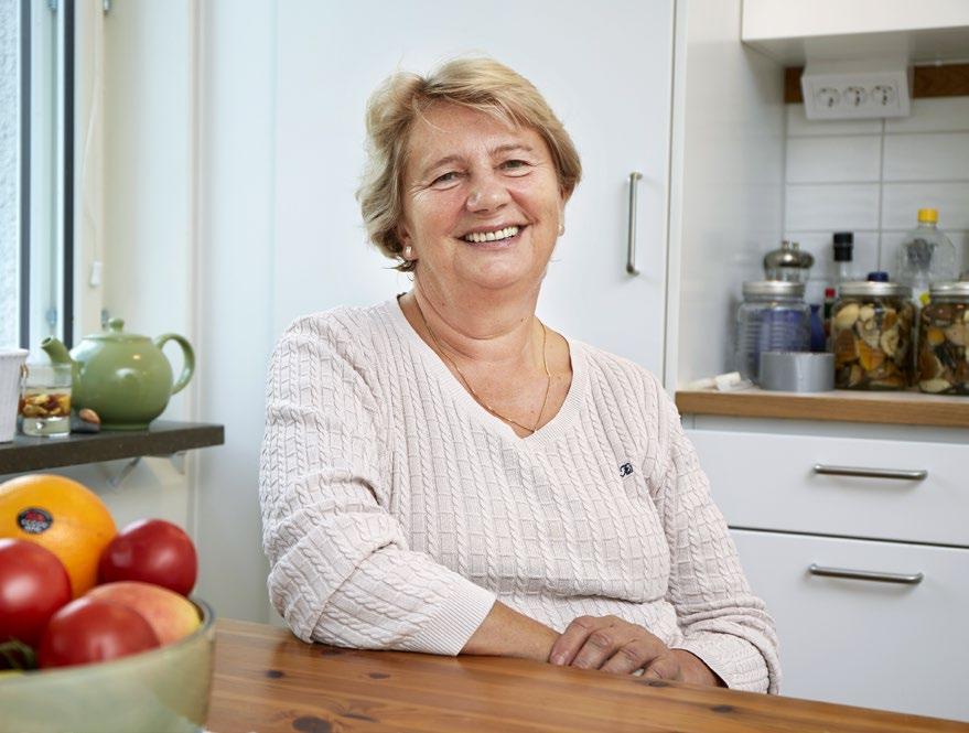 OMBYGGNATION Teresa på plats i sitt nya kök i lägenheten vid Valla Torg. Efter renoveringen har köket blivit en plats där Teresa gärna vistas. Visste du att.