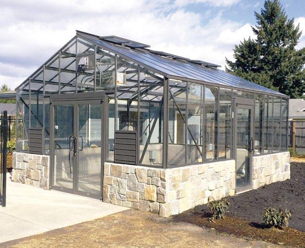 The Traditional Greenhouse, 6,3 x 3,8 m, 24,5 m 2, specialfärg grå.