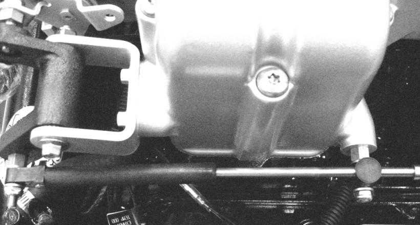 Avsnitt 4 - Underhåll 3. Smörj spindelulten. - Spindelult mc71904-1 Tuens ref.nr. Beskrivning Används på R/N 139 Mercury 25W-40 syntetisk motoroljelnding för 4-tkts motorer 4.