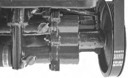 För DTS-motorer drr du i nödstoppet (extrutr.) eller inktiverr tändningskretsen genom tt t ur säkringen märkt "CD". 10.