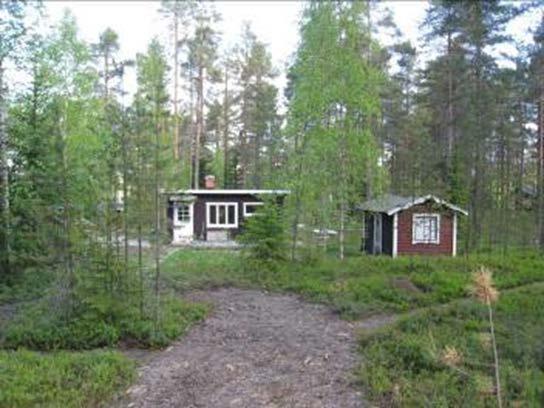 Sinksundet är ett av Norrbottens få välbevarade sommarstugeområden för arbetare som växte fram i och med semesterlagen 1938.