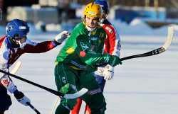 Då kunde vi börja samarbeta, säger Lesjöforssonen Mosserud redo för allsvenskan BANDY: Seriefinal på söndag Mosserud spelar på söndag seriefinal mot Sunvära.