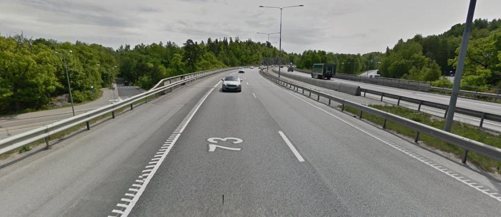 m/h år 2019. I Trafiverets planer finns ocså att det sa anläggas plats för bussörfält i båda ritningarna. Trafiplats Larsboda är gammal, byggd med endast nordritade ramper och för vänstertrafi.