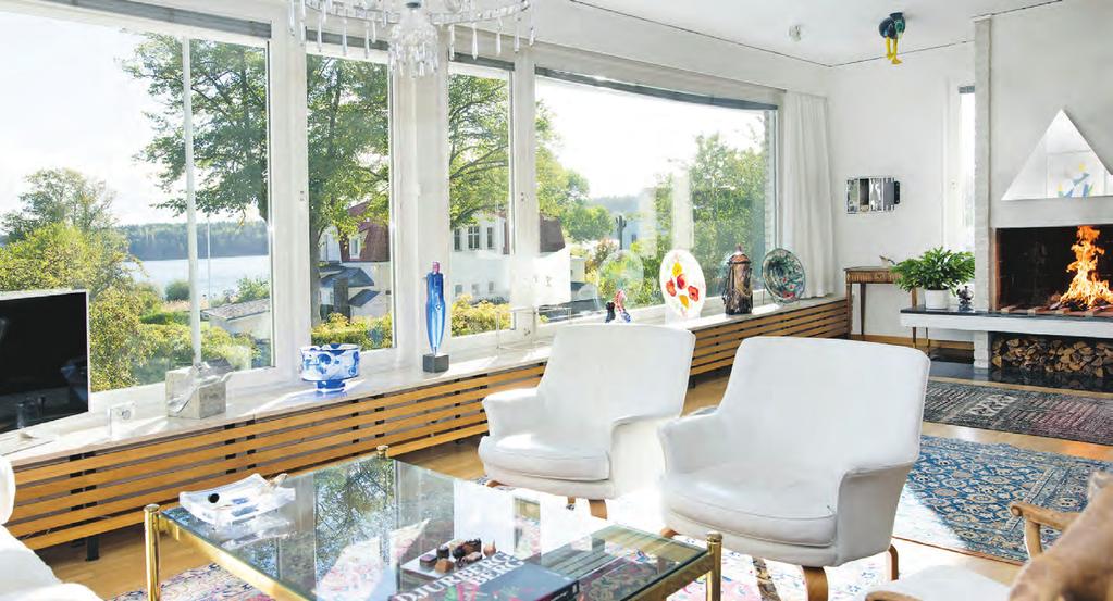 Nu utbjudes hela denna villa som idag har två separata bostäder, ett tillfälle som sällan återkommer. Varmt välkomna söndag 13.15-14.00. Ingrid Niclason, 070-572 99 66.