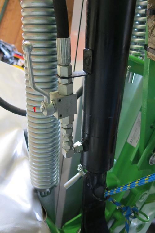 Var extra uppmärksam på korrekt montering av kopplingen på maskin och traktor.